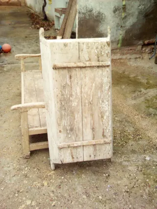 Caja de madera antigua