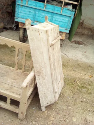 Caja de madera antigua