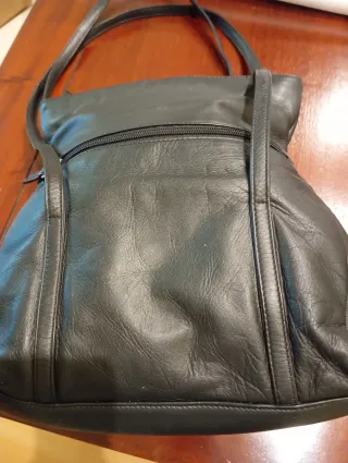 Bolso de piel auténtica negro