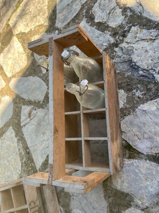 Cajón antiguo para botellas VINS D'OR