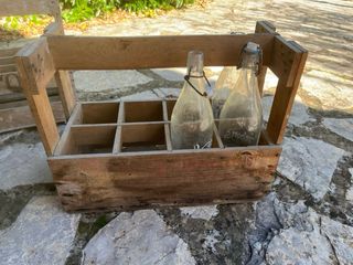 Cajón antiguo para botellas VINS D'OR
