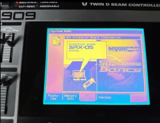 Roland MC-909 Supreme Dance + Teclado MIDI nuevo