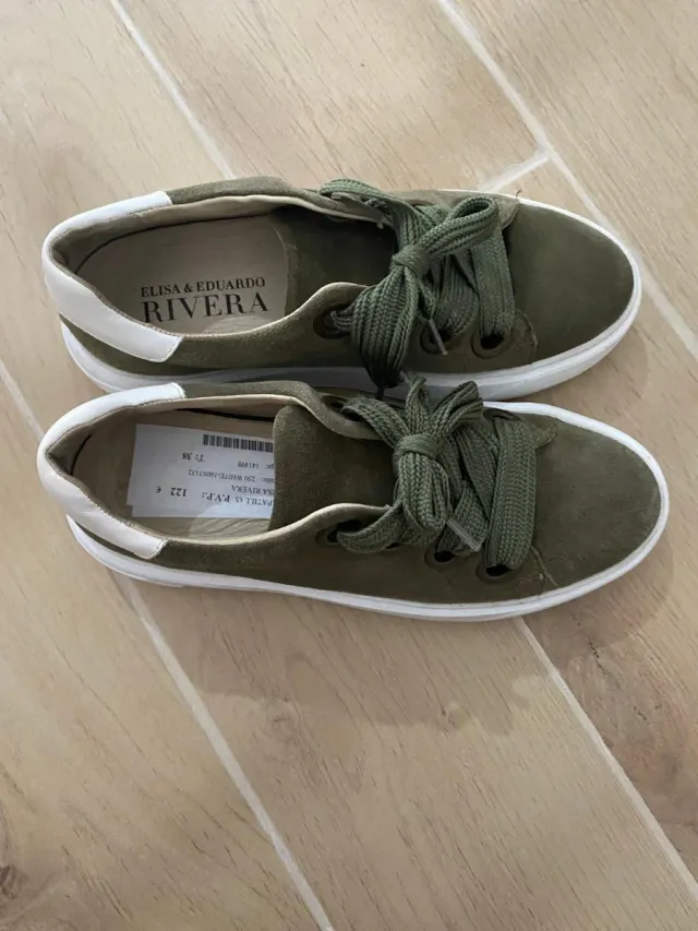 Zapatillas ante verde Elisa & Eduardo Rivera T.38