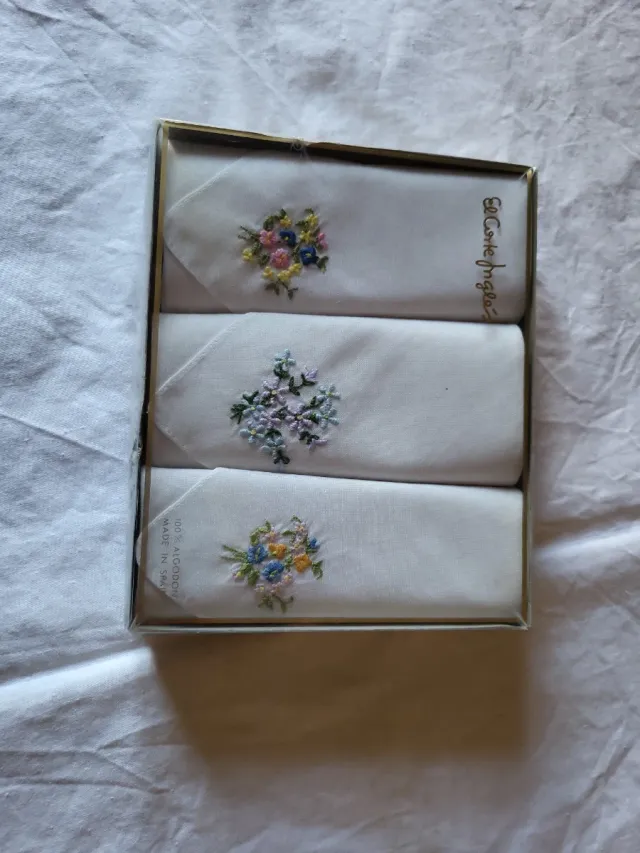 Pañuelos El Corte Inglés bordados