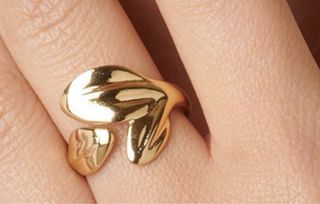 Anillo Uno de 50 Dorado