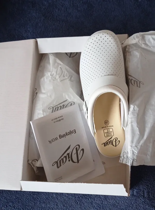 Zuecos Dian Blanco Talla 39