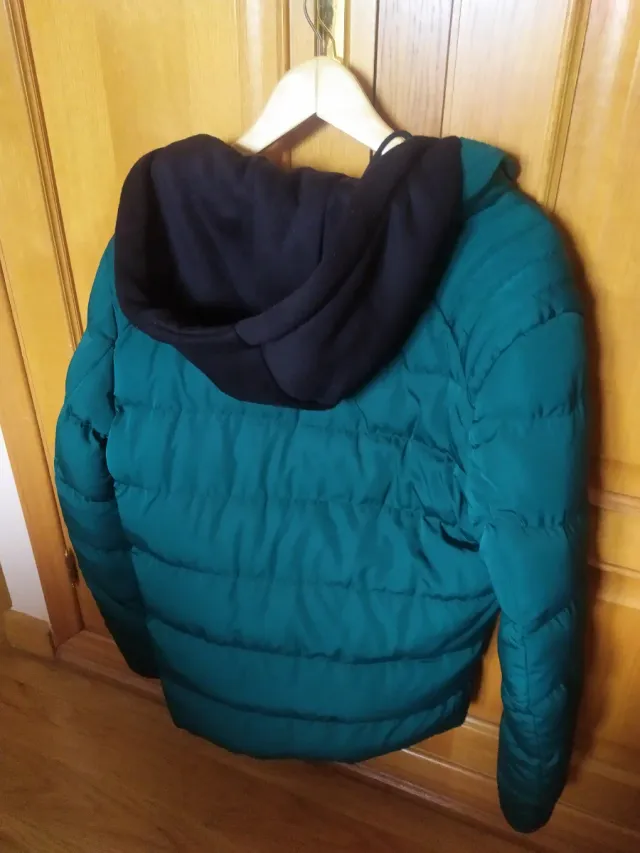 Plumifero verde y negro talla M