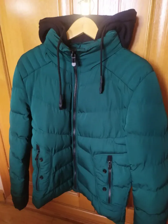 Plumifero verde y negro talla M