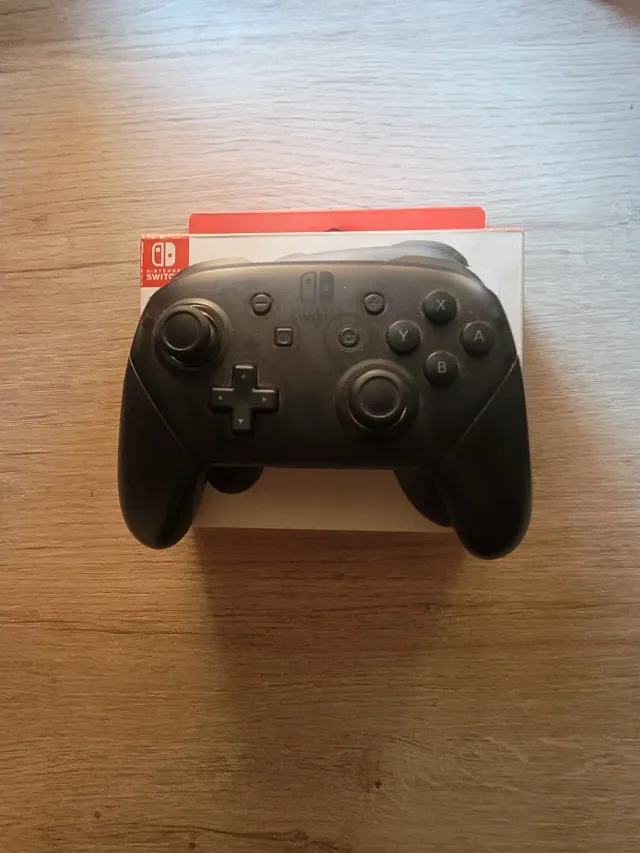 Mando Pro Nintendo Switch