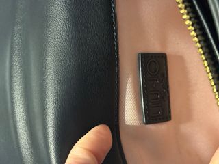 Borsa Liu Jo tracolla nera con logo oro