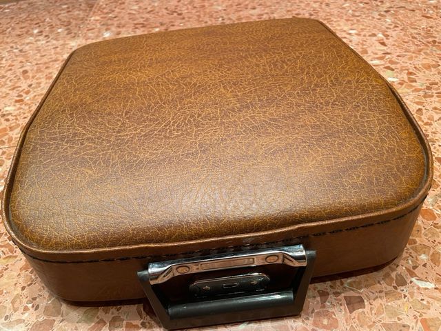 Máquina de escribir Maritsa 11 antigua