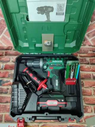 Taladro Parkside 20V con batería y cargador