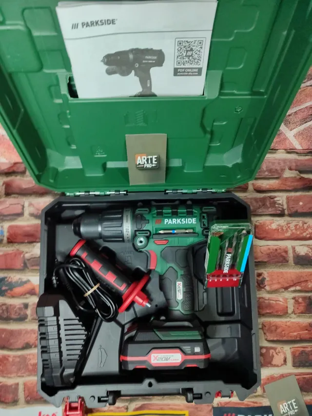 Taladro Parkside 20V con batería y cargador