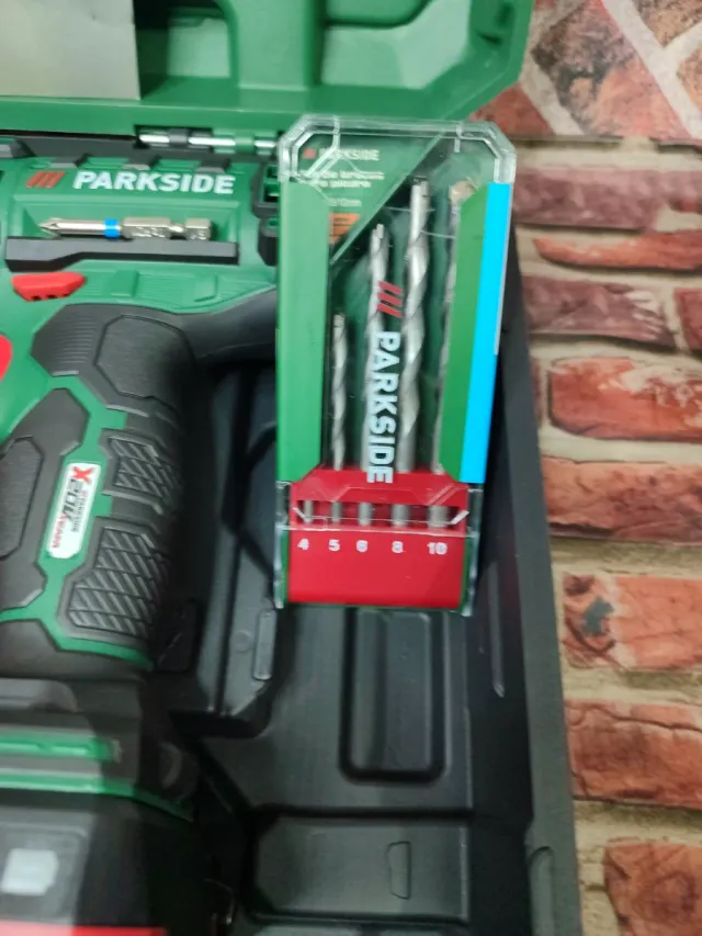 Taladro Parkside 20V con batería y cargador