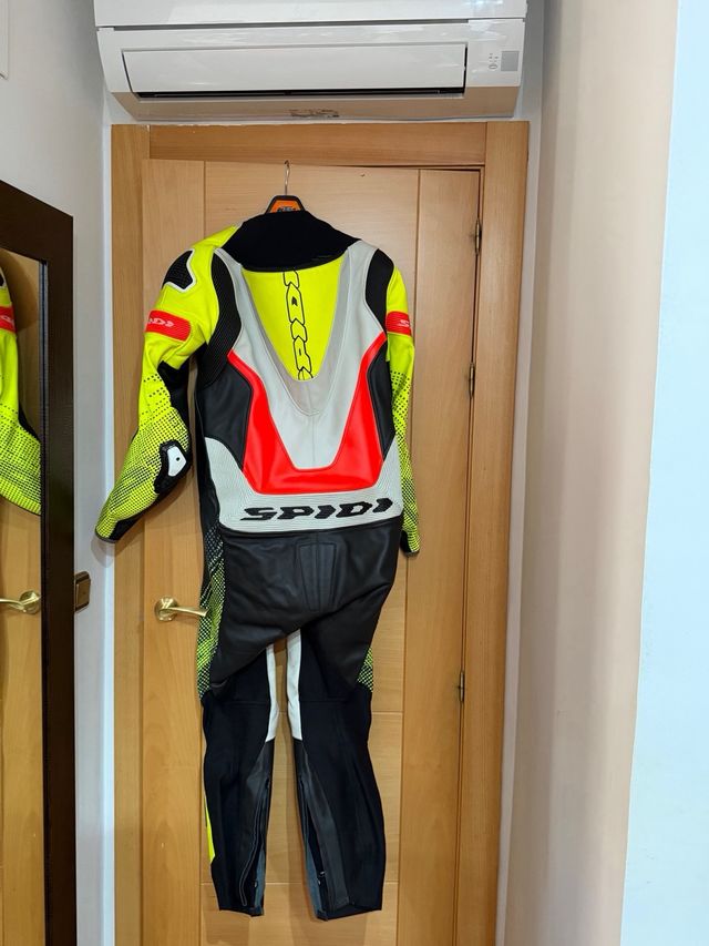 Traje SPIDI Supersonic Perforated Pro talla 52