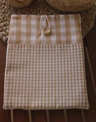 Funda para libro a cuadros Vichy.