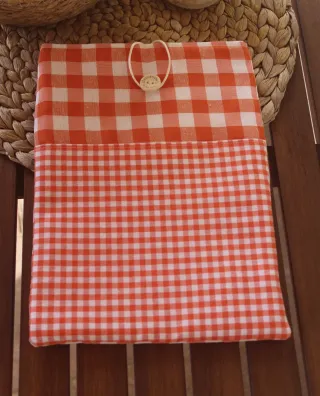 Funda para libro a cuadros Vichy.