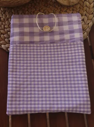 Funda para libro a cuadros Vichy.