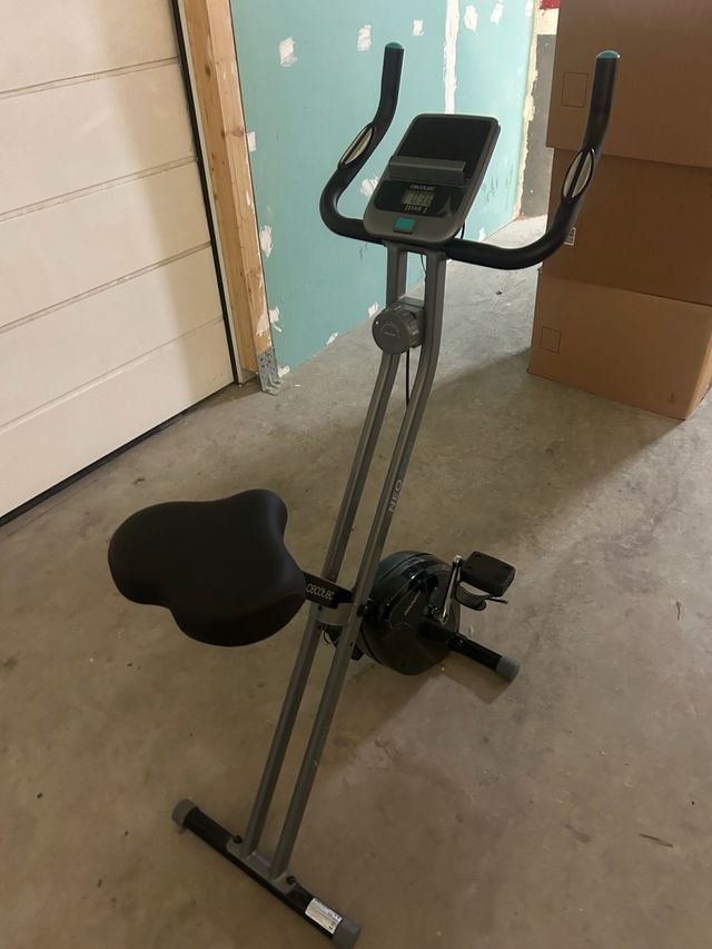Bicicleta Estática Cecotec NEO - Para Reparar