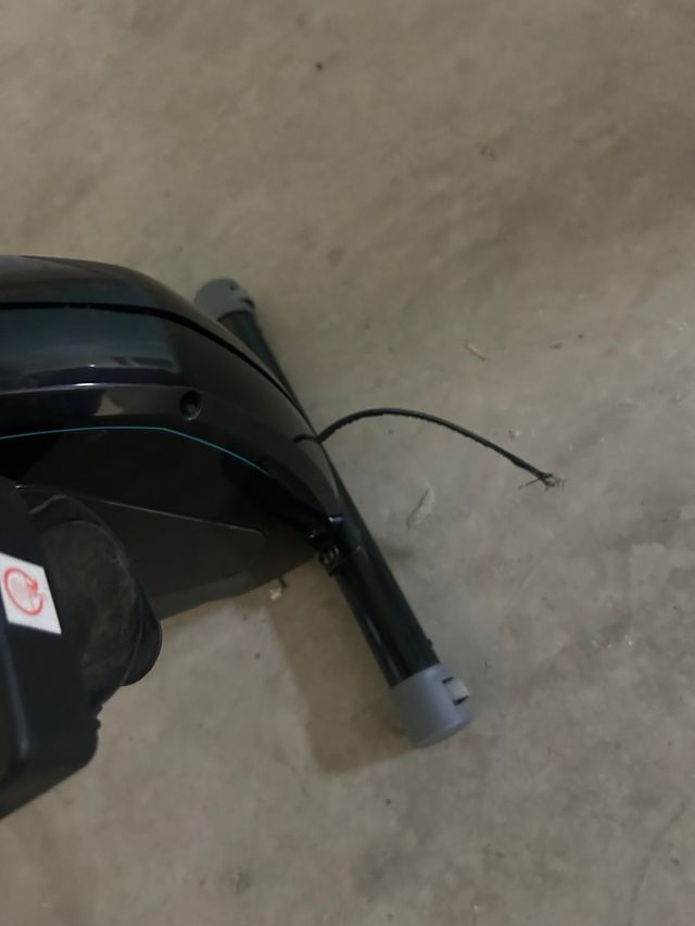 Bicicleta Estática Cecotec NEO - Para Reparar