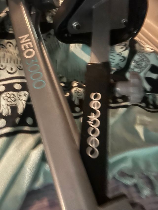 Bicicleta Estática Cecotec NEO - Para Reparar