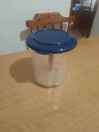 Porta olive trasparente con coperchio