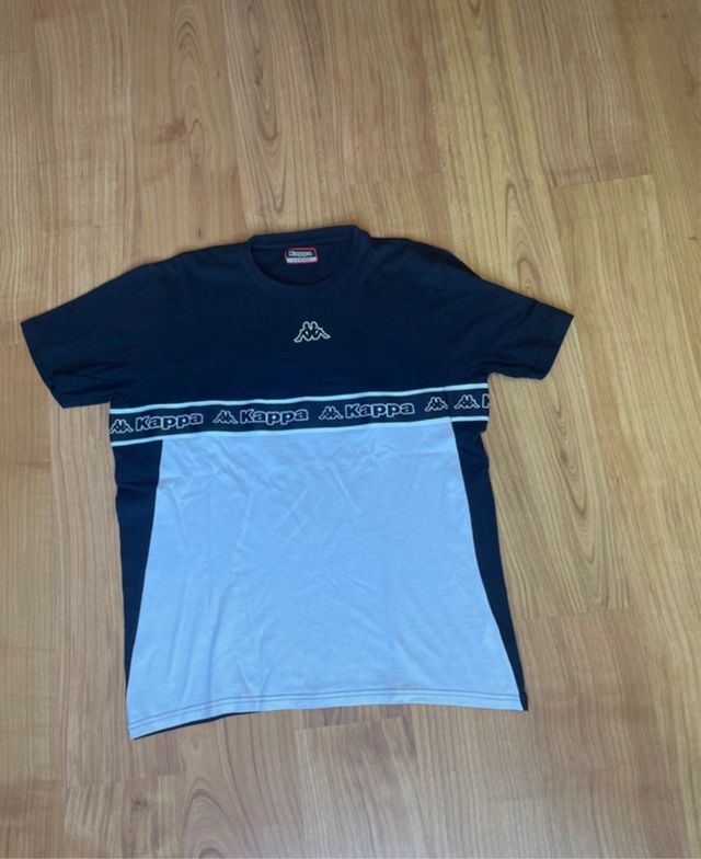 Camiseta Kappa Negra y Azul