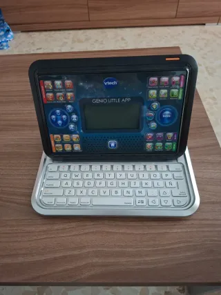 Tablet 2 en 1/portatil Vtech Genio Little App