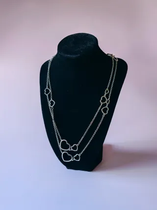 Collana lunga con cuori argento