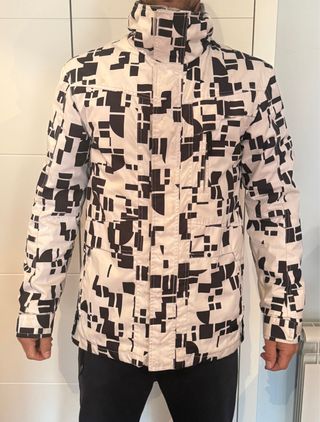 Chaqueta estampada blanco y negro