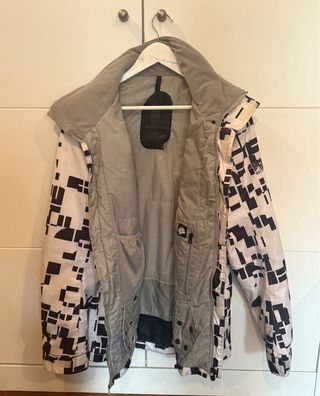 Chaqueta estampada blanco y negro