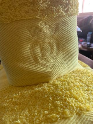 Conjunto de toalhas de banho amarelas