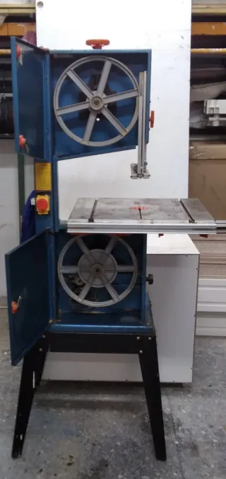 Sierra de cinta para cortar madera 550 W