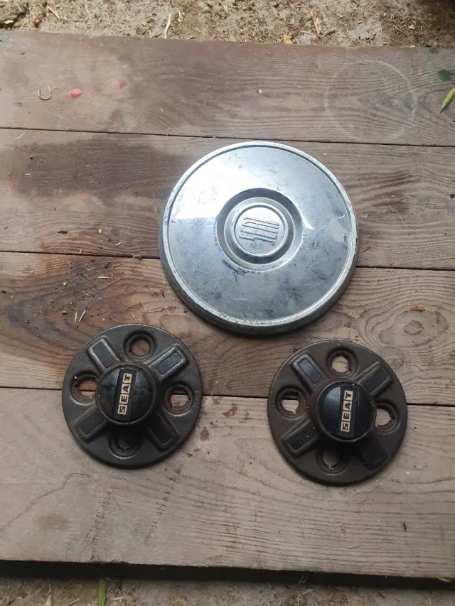 Tapacubos SEAT 127 124 128 600