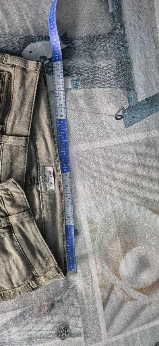 Pantalón Cortefiel beige nuevo