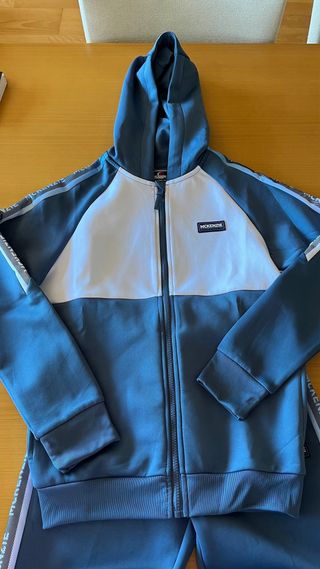 Chandal McKenzie niño