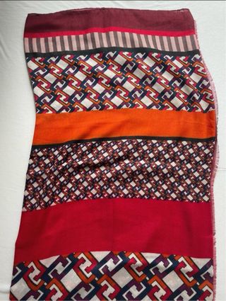 Pañuelo estampado burdeos