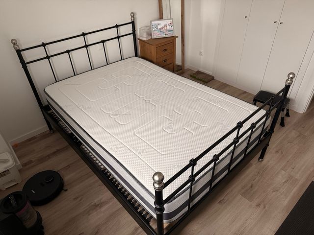 Cama Svelvik Ikea 2015 + Colchón ion-balance