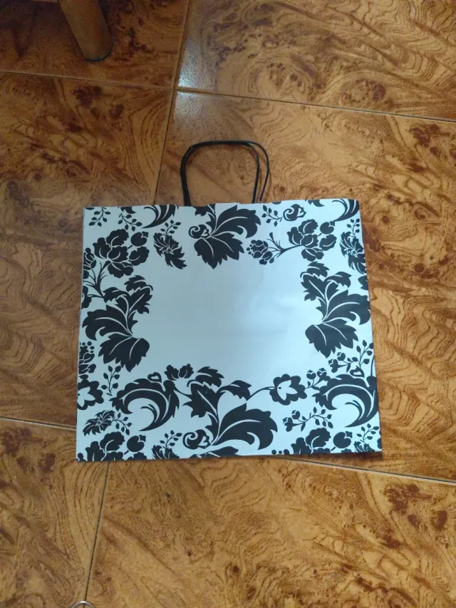 Bolsas de papel decoradas 32x28cm 200 unidades