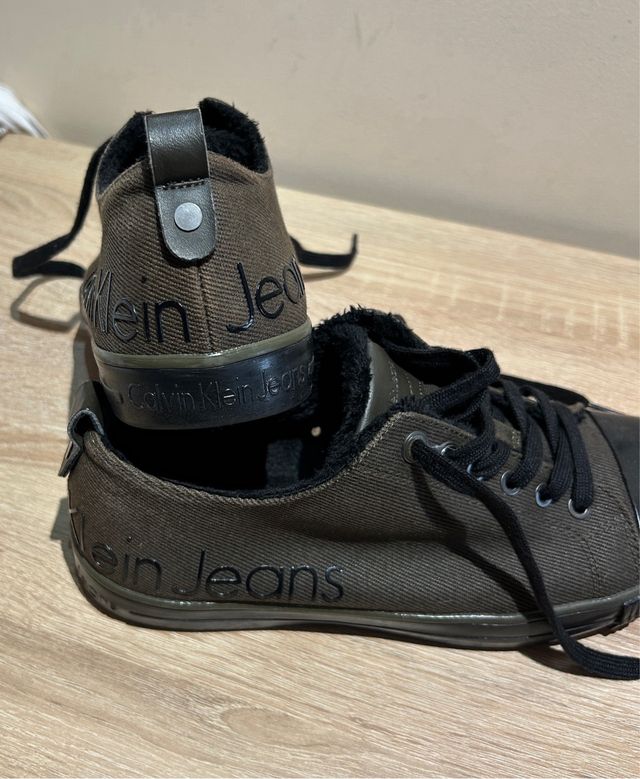 Zapatos Calvin Klein Marrones y Negros