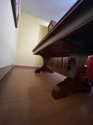Mesa de castaño maciza de 2 m extensible a 3m