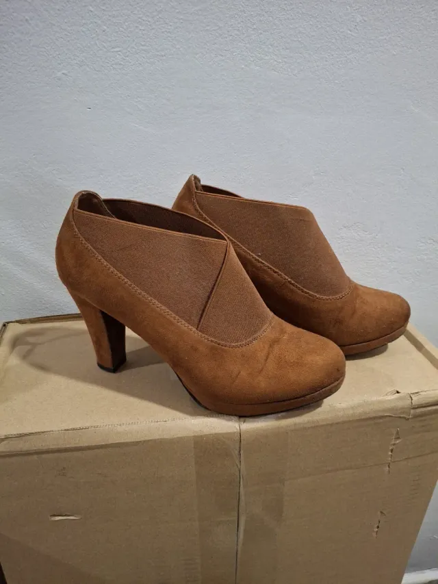 Zapatos Botines tacón mujer marrones