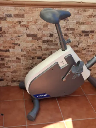 Bicicleta Estática DOMYOS VM230