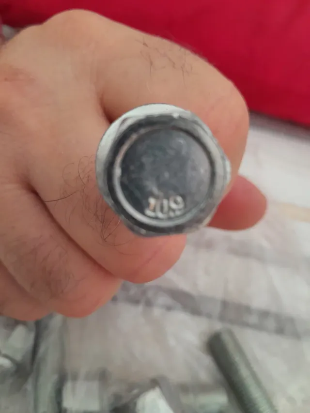 Tornillos Llantas Mercedes