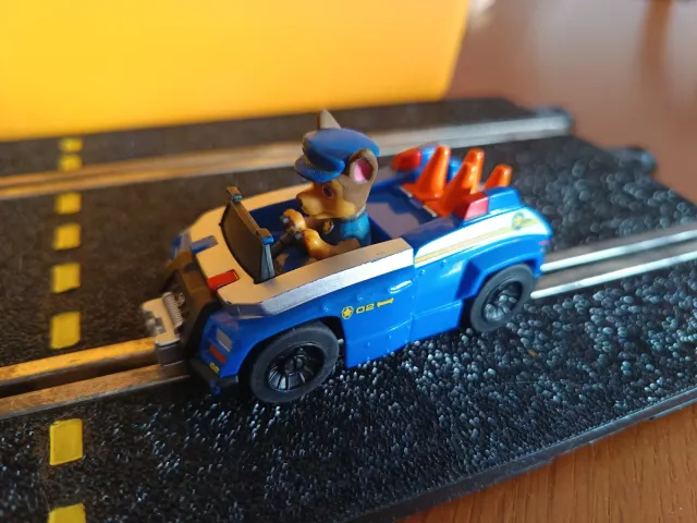 Scalextric Carrera first 1/64 Patrulla Canina