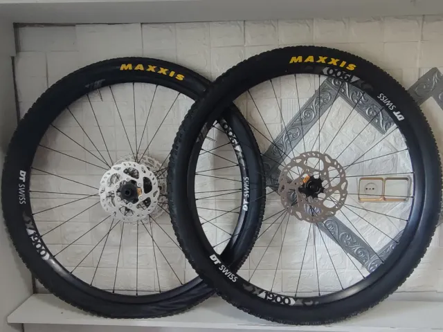 Juego Ruedas Bicicleta DT Swiss 1900 Maxxis