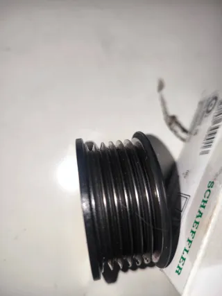 Correas Contitech y polea de alternador