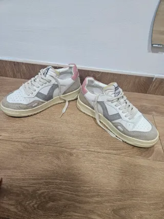 Zapatillas Victoria 1915 Blancas y Rosas