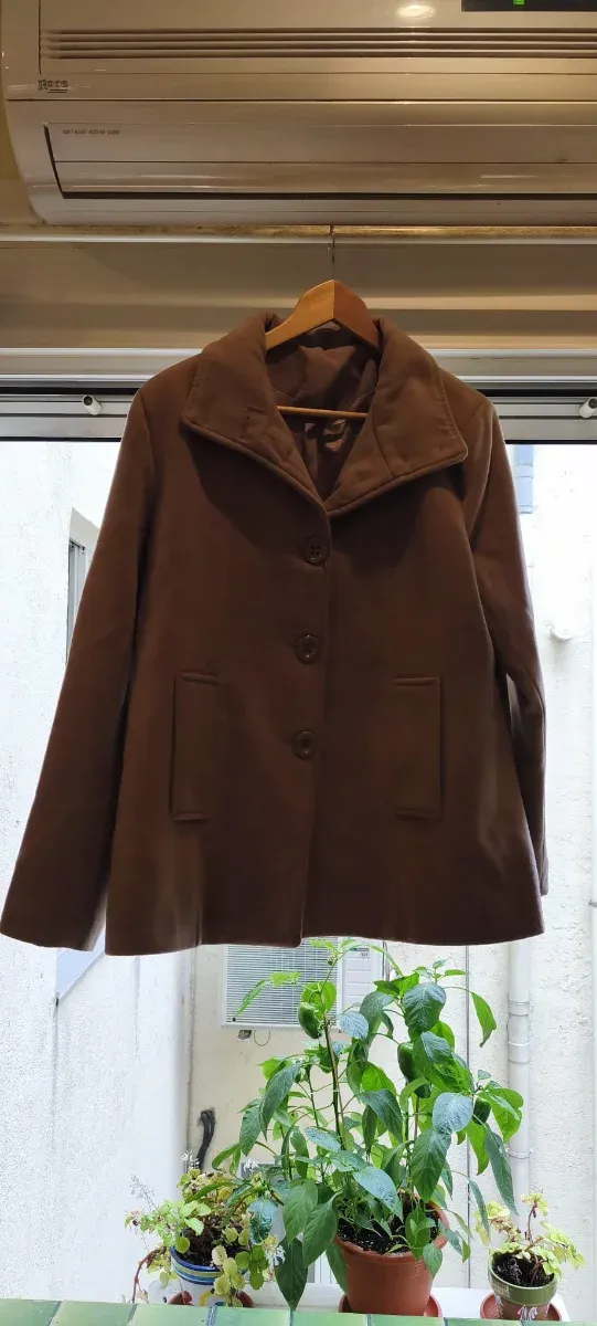 Abrigo de paño elegante marrón