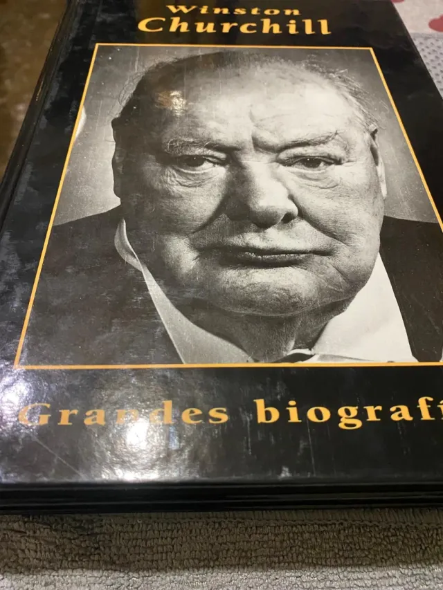 Biografía William Churchil